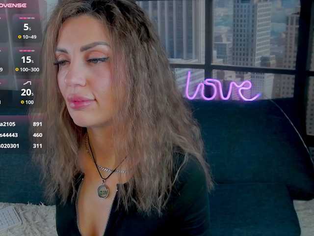 SexyKitty75-1 live cam on BongaCams