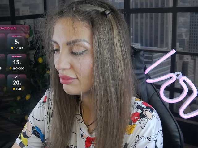 SexyKitty75-1 live cam preview