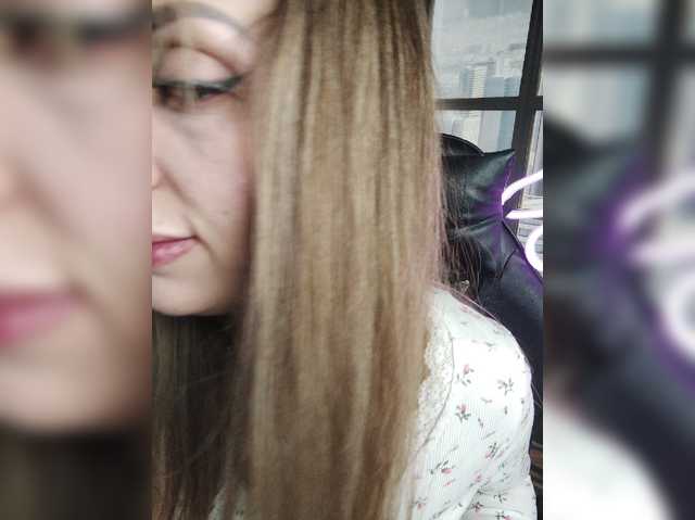 SexyKitty75-1 live cam on BongaCams