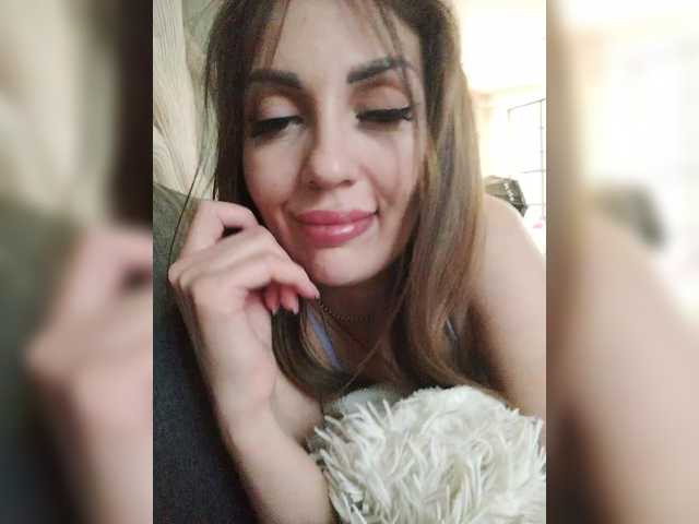 SexyKitty75-1 live cam on BongaCams