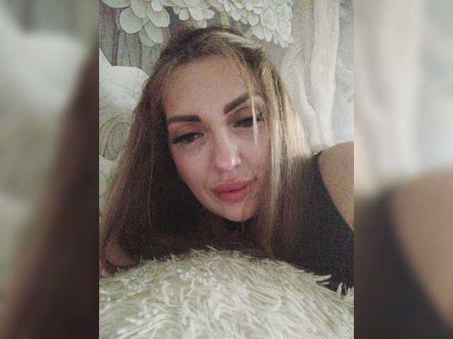 SexyKitty75-1 live cam on BongaCams