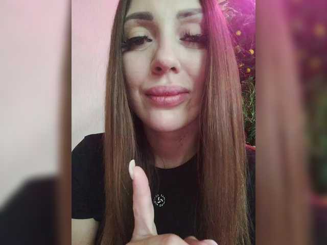 SexyKitty75-1's BongaCams show and profile