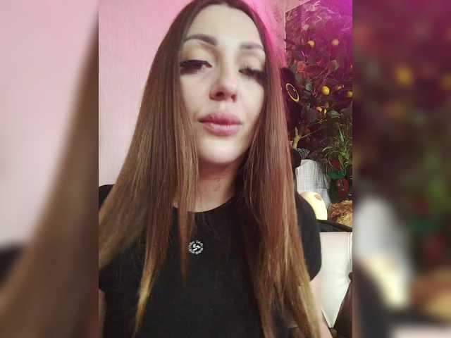 SexyKitty75-1's BongaCams show and profile