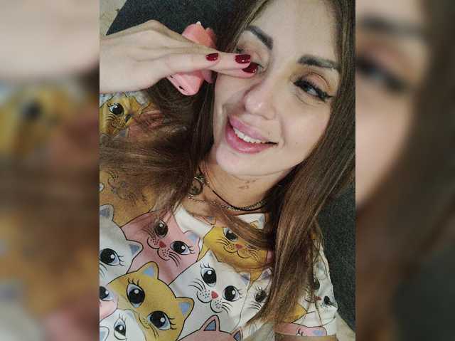 SexyKitty75-1 live cam on BongaCams