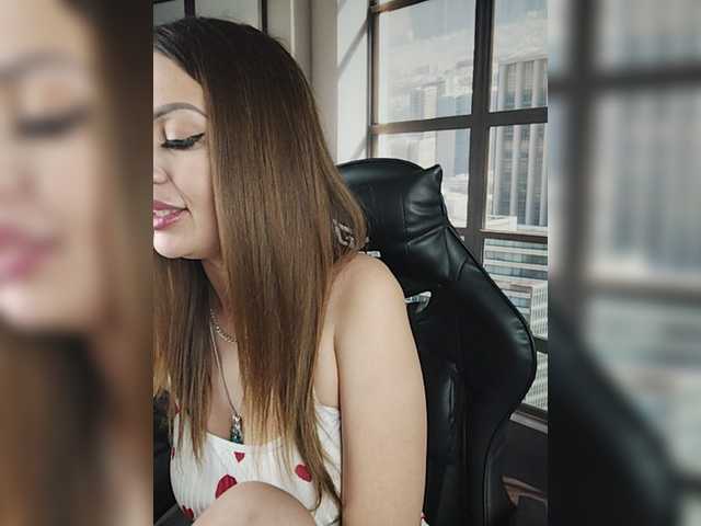 SexyKitty75-1 live cam on BongaCams
