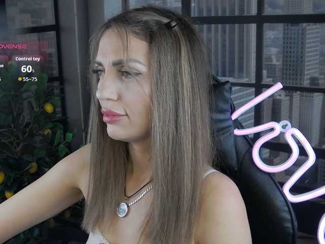 SexyKitty75-1, en vivo ahora en BongaCams