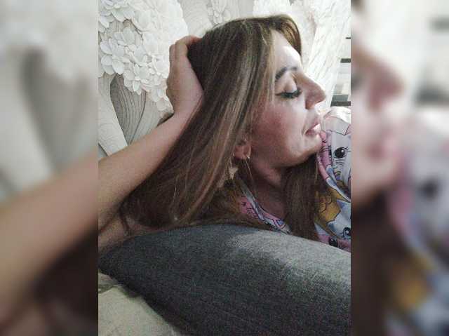 SexyKitty75-1 live cam on BongaCams