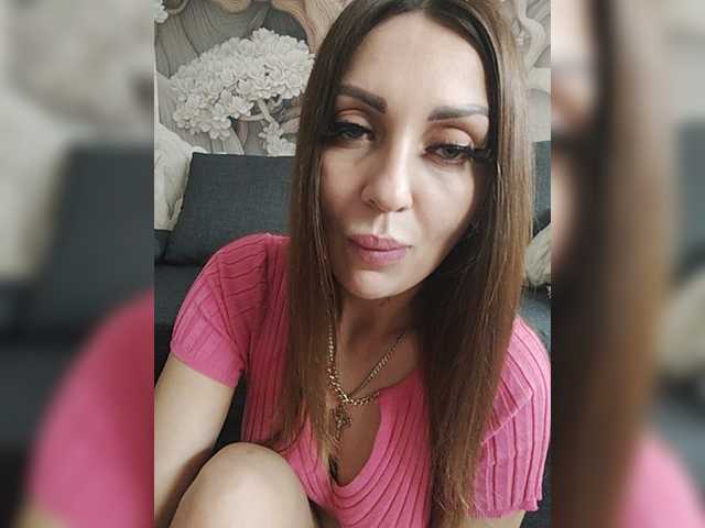 SexyKitty75-1 live cam on BongaCams