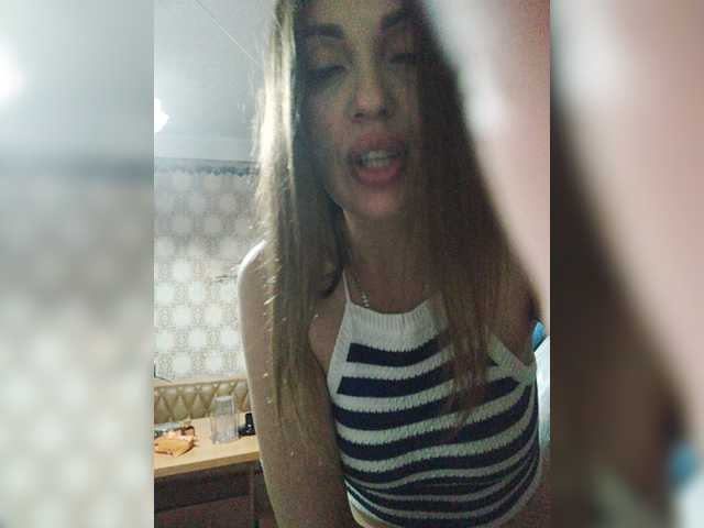 SexyKitty75-1 live webcam show