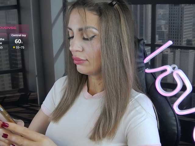 SexyKitty75-1 live cam on BongaCams