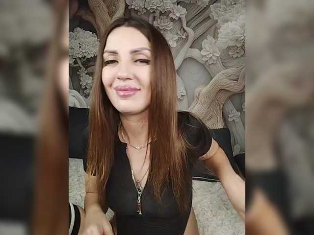 SexyKitty75-1 live cam on BongaCams