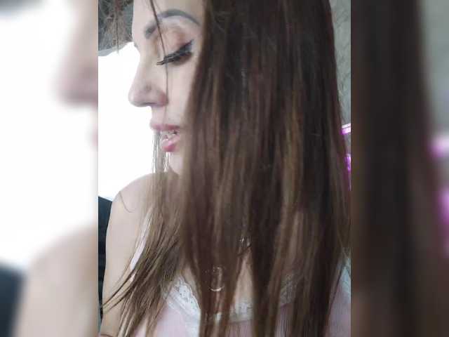 SexyKitty75-1 live cam preview