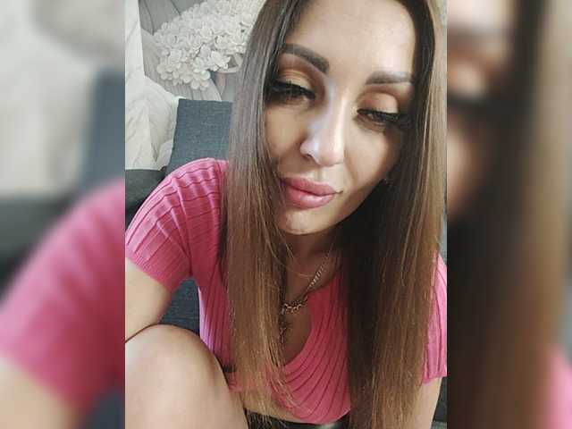 SexyKitty75-1 live cam on BongaCams