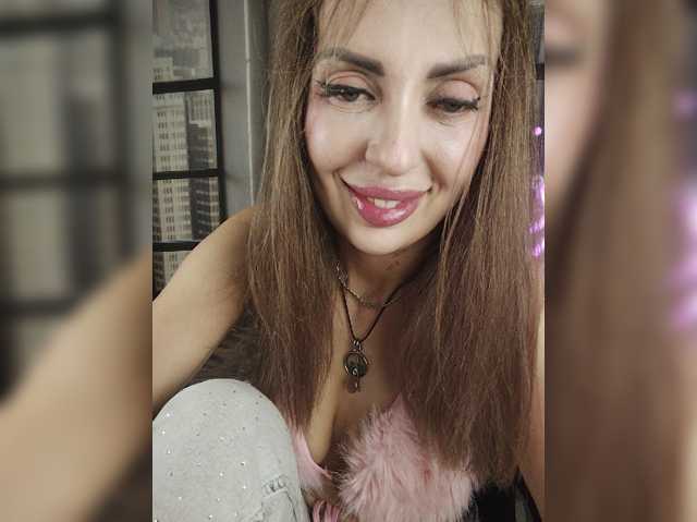 SexyKitty75-1 live cam on BongaCams