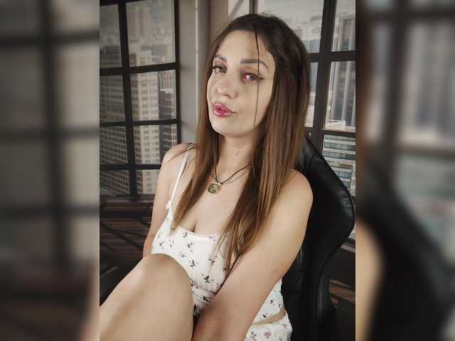 SexyKitty75-1 live cam on BongaCams