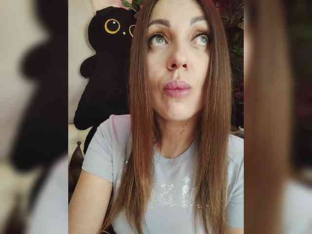 SexyKitty75-1 webcam