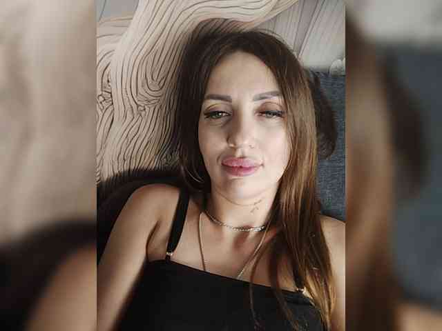 SexyKitty75-1 webcam