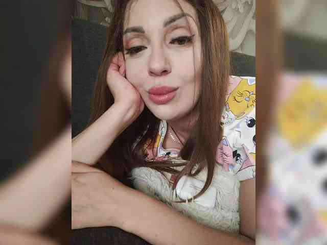 SexyKitty75-1 webcam