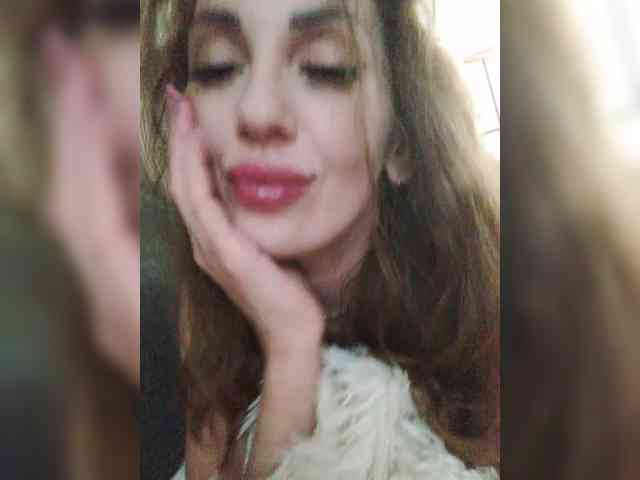 SexyKitty75-1 webcam