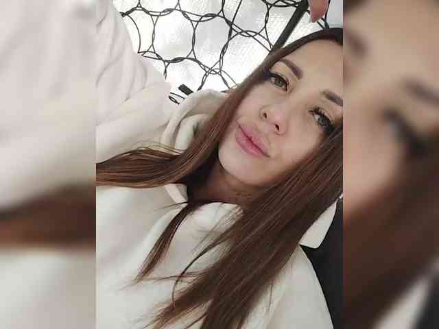 SexyKitty75-1 webcam