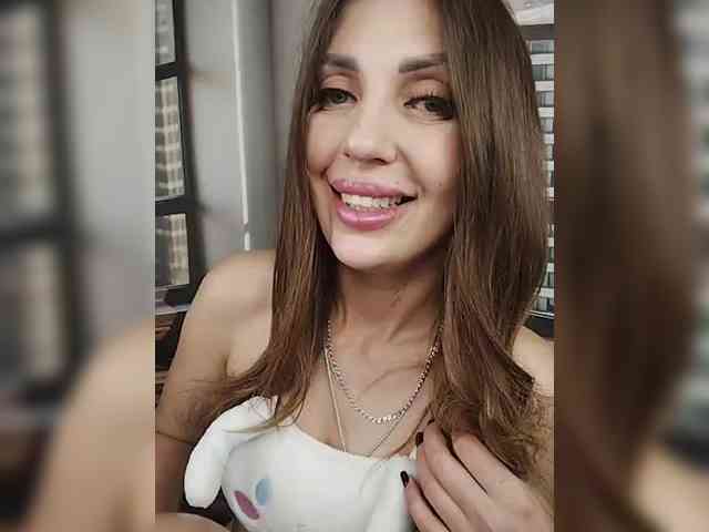 SexyKitty75-1 webcam