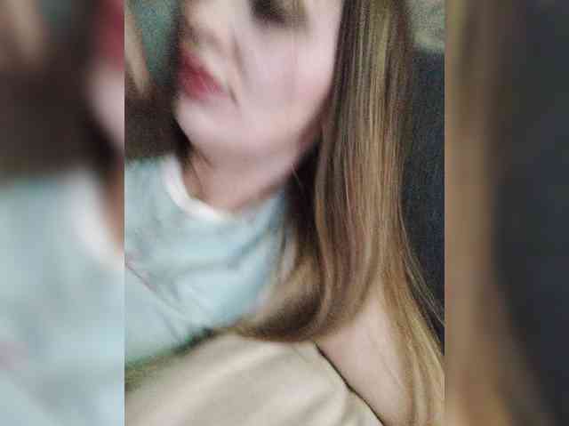 SexyKitty75-1 webcam