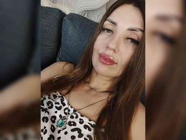SexyKitty75-1 webcam