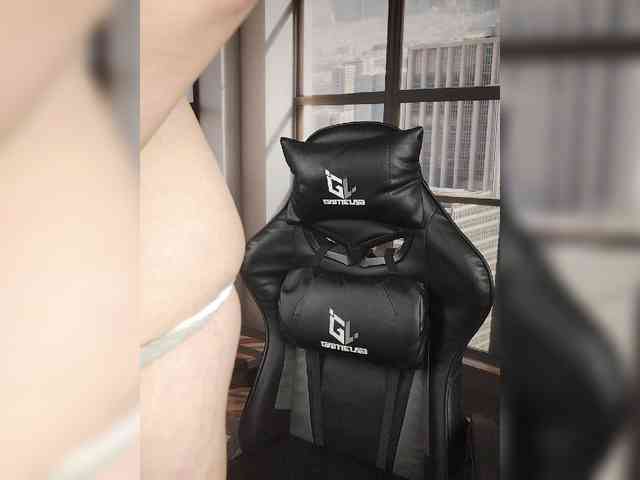 SexyKitty75-1 webcam