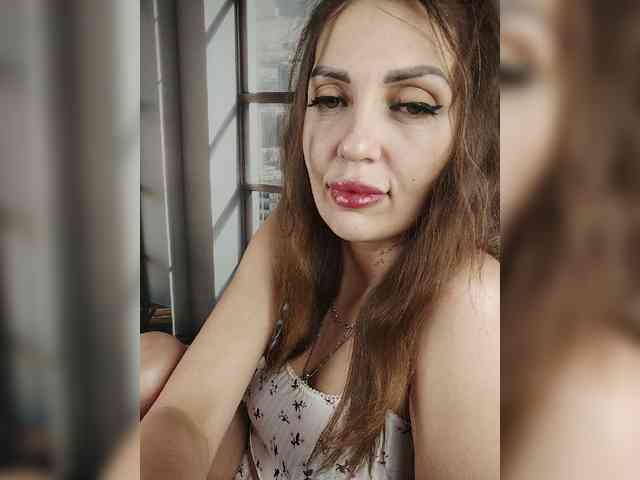 SexyKitty75-1 webcam