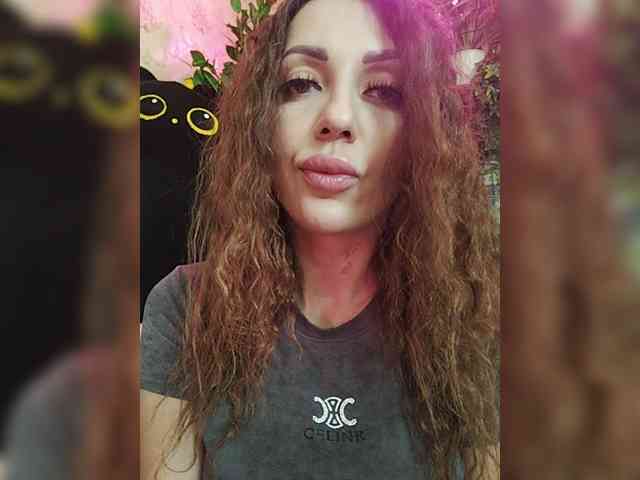 SexyKitty75-1 webcam