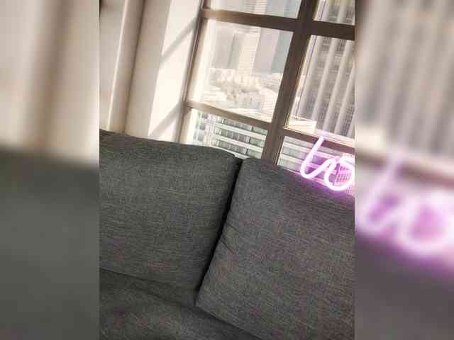 sexykitty75-1's live room