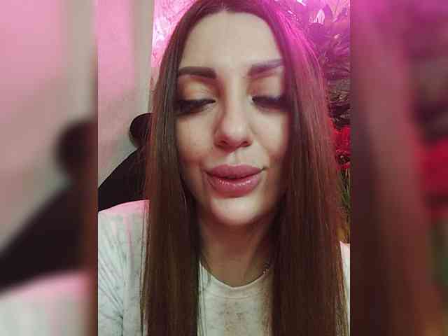 SexyKitty75-1 webcam