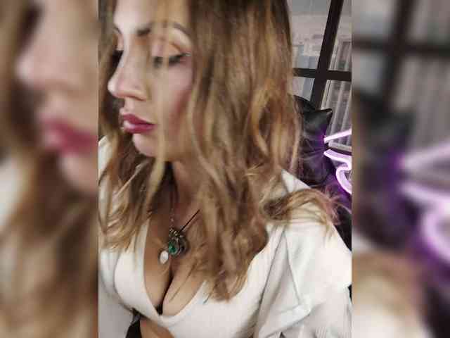 SexyKitty75-1 webcam