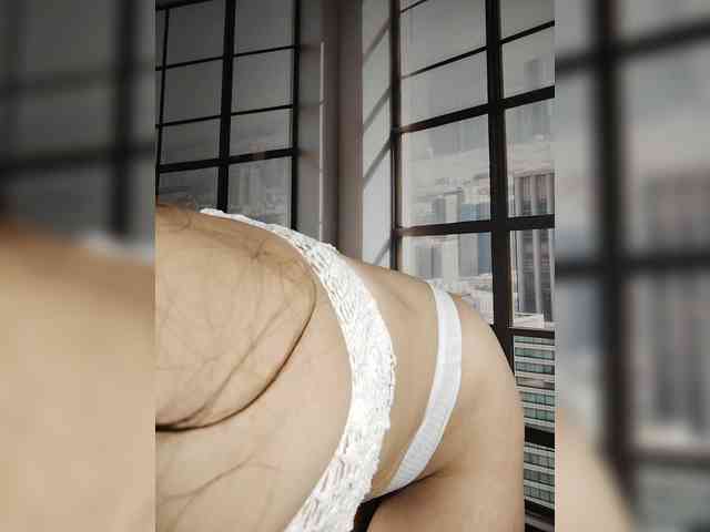 SexyKitty75-1 webcam