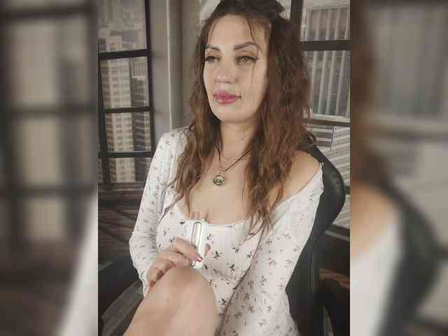 SexyKitty75-1 webcam
