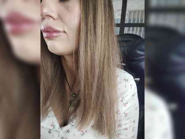 SexyKitty75-1 webcam