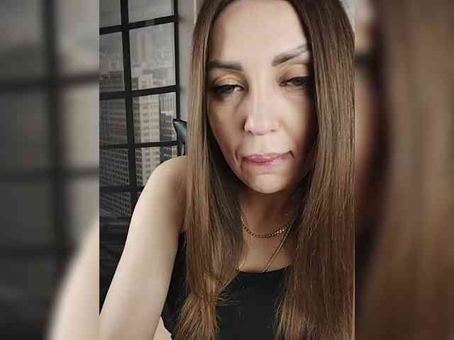 SexyKitty75-1 webcam