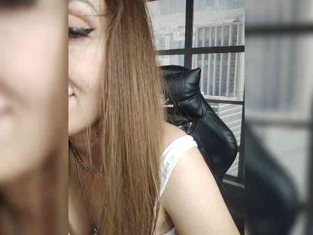 SexyKitty75-1 webcam
