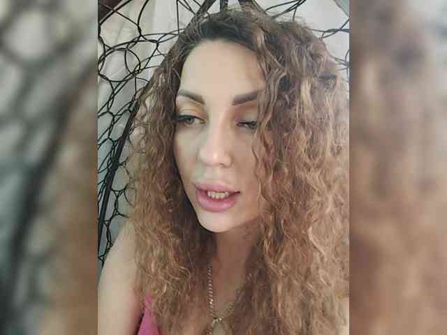 SexyKitty75-1 webcam