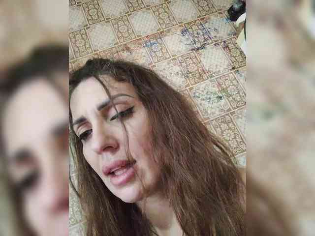 SexyKitty75-1 webcam