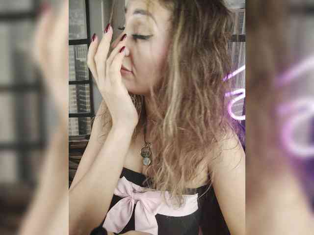 SexyKitty75-1 webcam