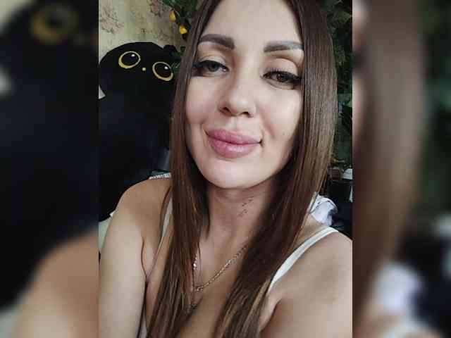 SexyKitty75-1 webcam