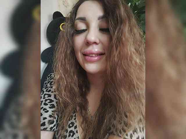 SexyKitty75-1 webcam
