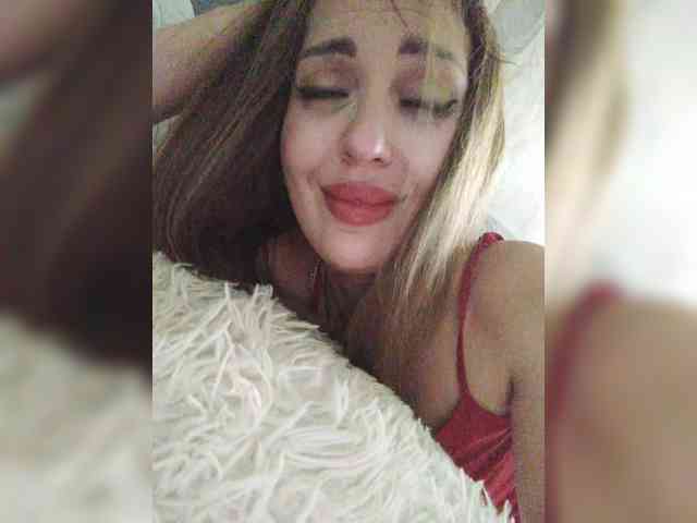 SexyKitty75-1 webcam