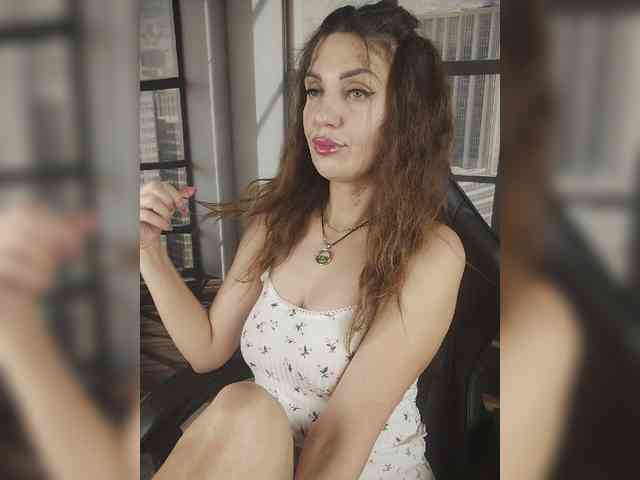 SexyKitty75-1 webcam