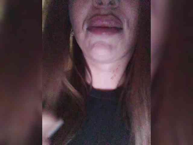 SexyKitty75-1 webcam