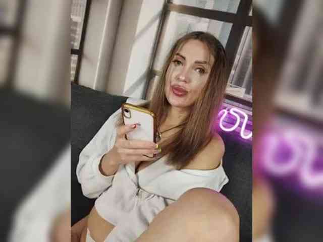 SexyKitty75-1 webcam