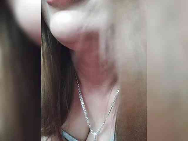 SexyKitty75-1 webcam