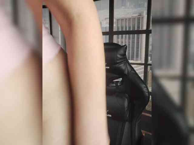 SexyKitty75-1 webcam