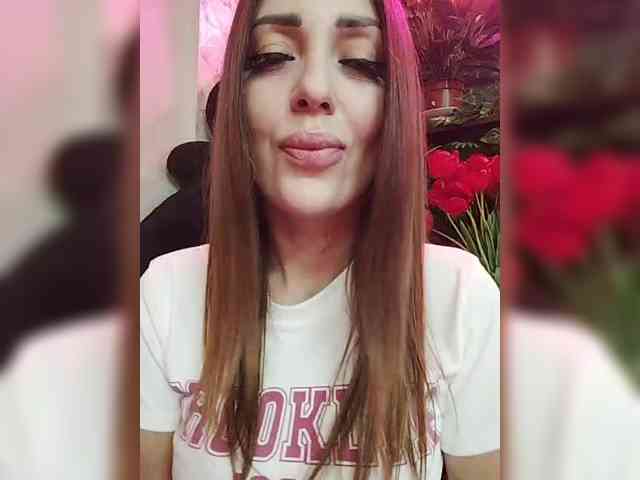 SexyKitty75-1 webcam